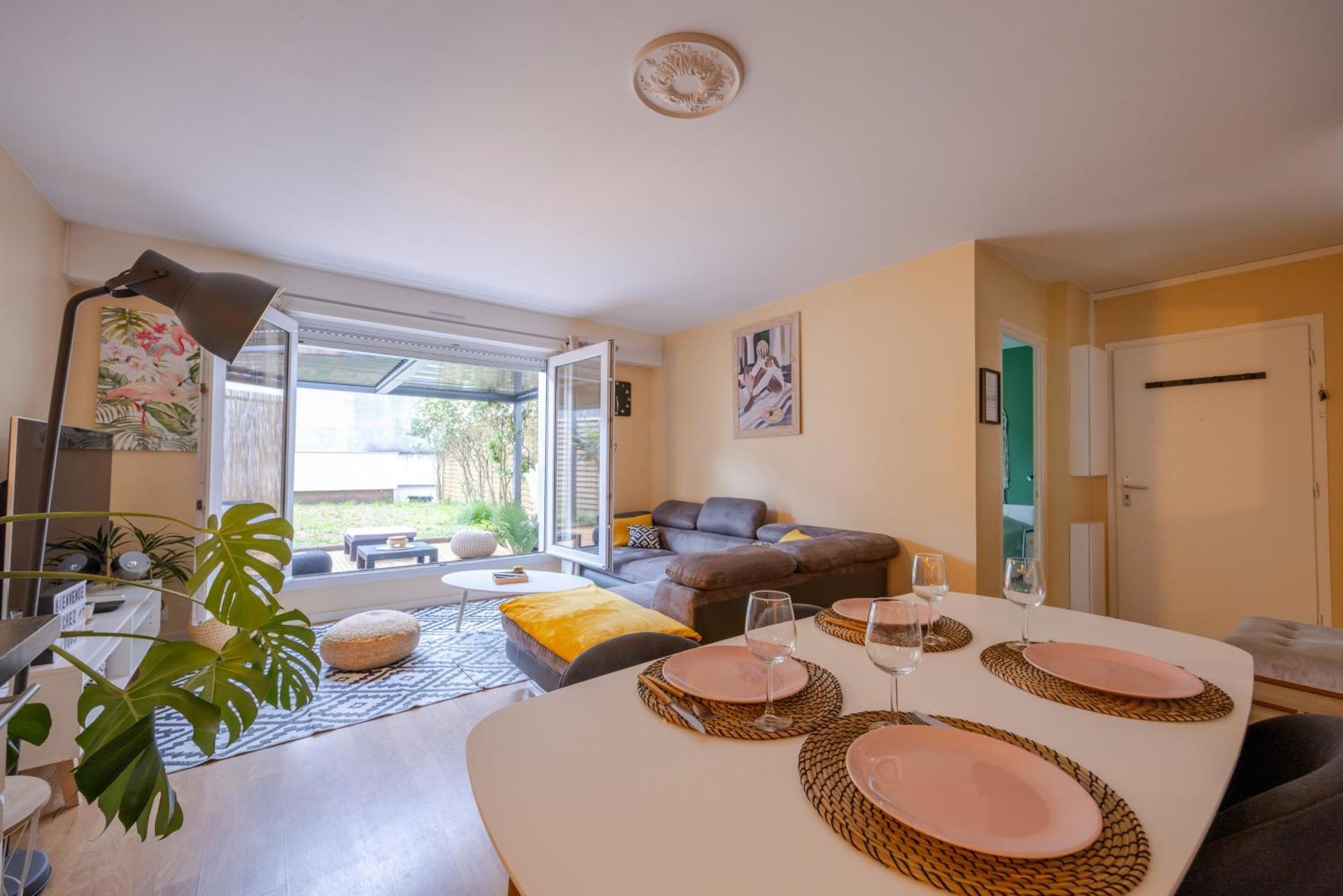 Le Coin Du Bonheur Lägenhet Nantes Exteriör bild