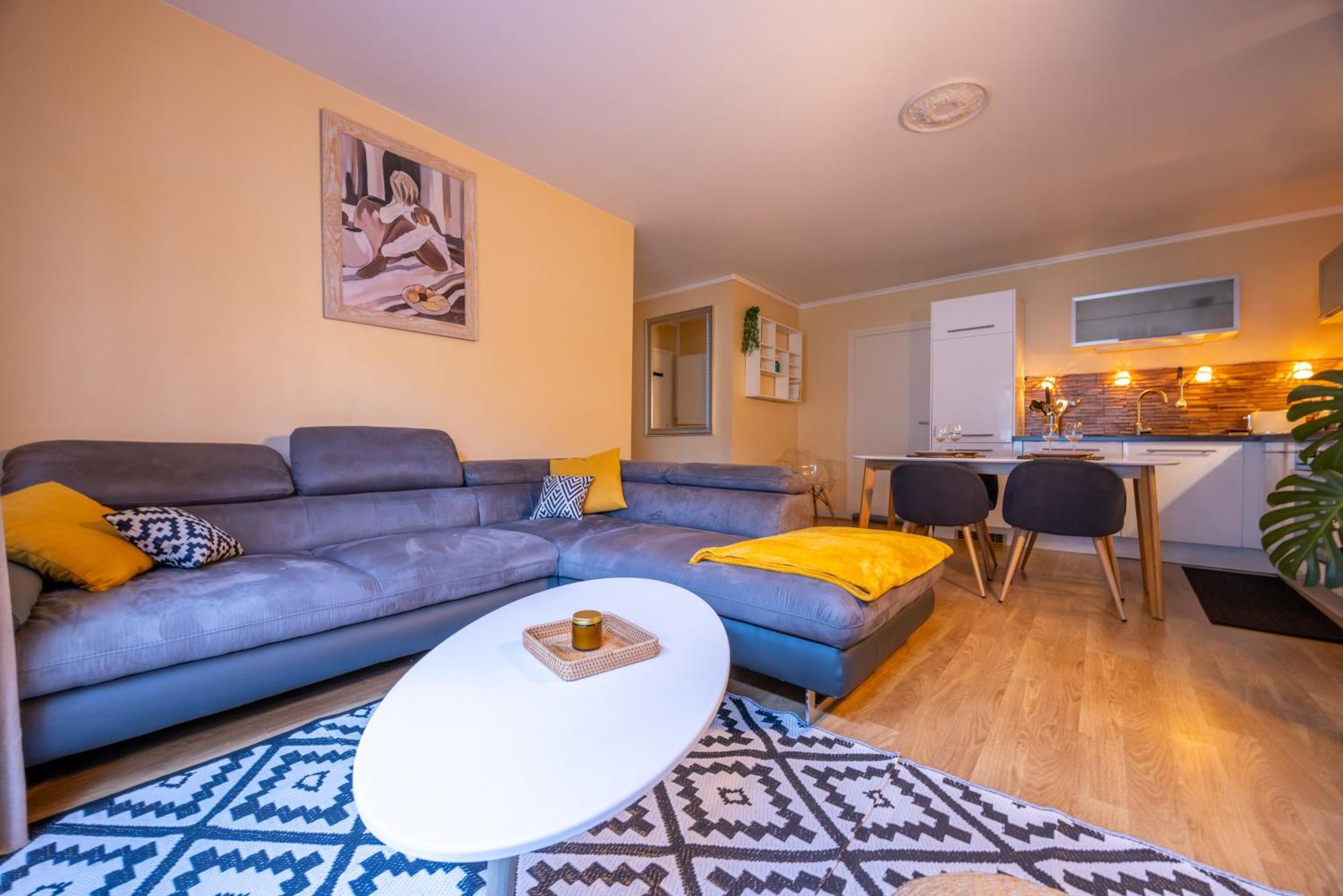 Le Coin Du Bonheur Lägenhet Nantes Exteriör bild